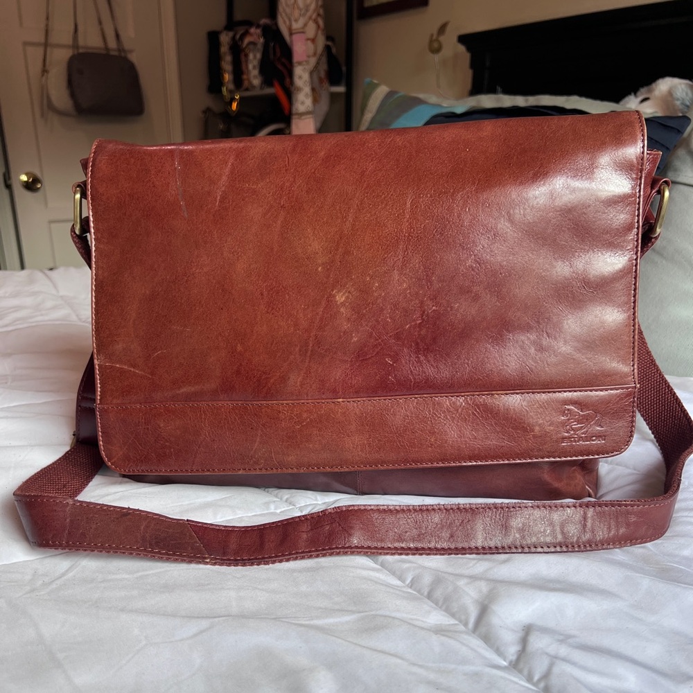 Estalon Leather 15" Leather Laptop Messenger Bag (New - unused)